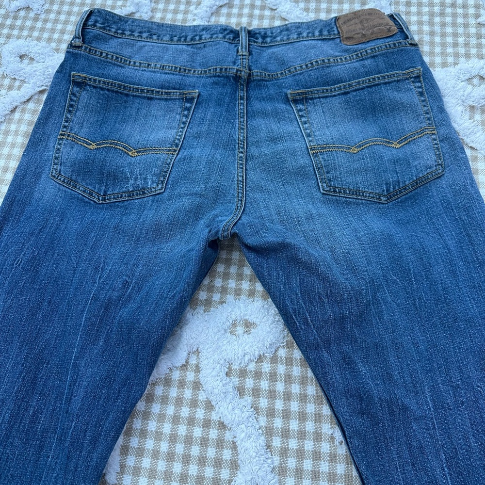 American Eagle Outfitters Men's Core Flex Relaxed Straight Jeans 36x30